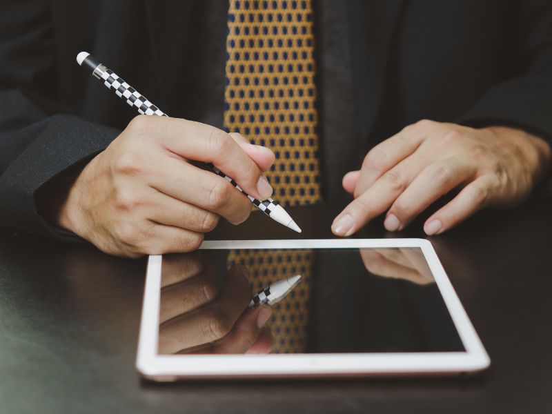 Automação de Contratos: Otimize Processos e Reduza Erros